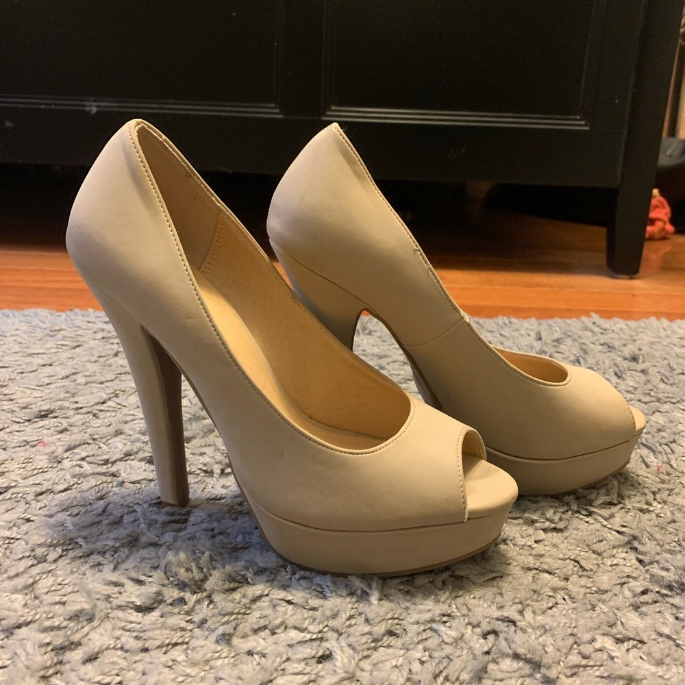 ALDO Nude Pumps | Size 7